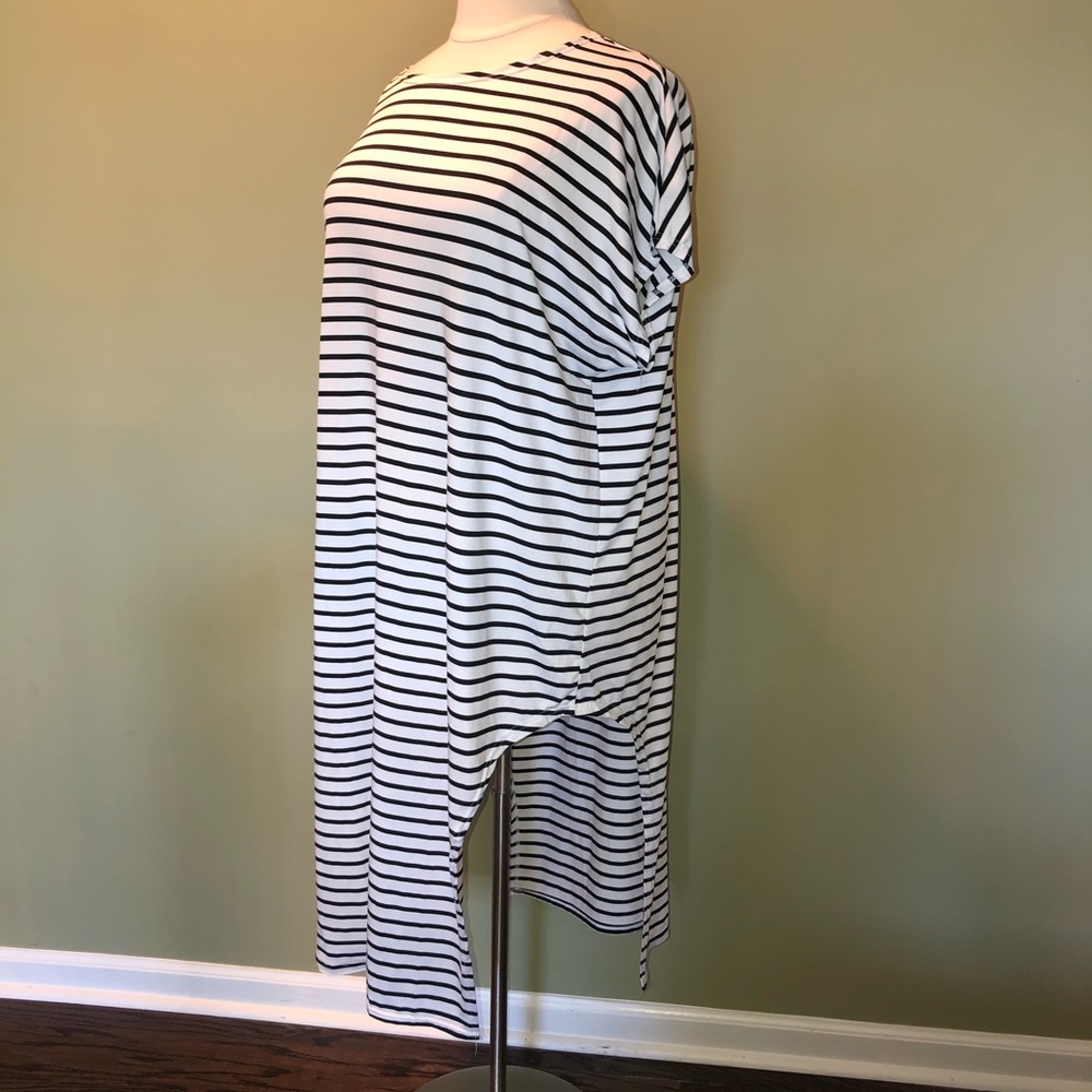 ZY Stripe tunic size large